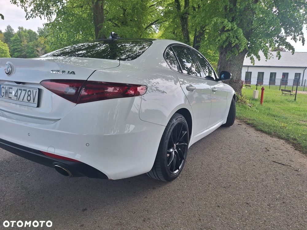 Alfa Romeo Giulia 2.0 Turbo TI Q4 - 9