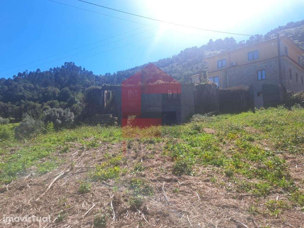 Moradia para restauro, Valões - Grande imagem: 4/30