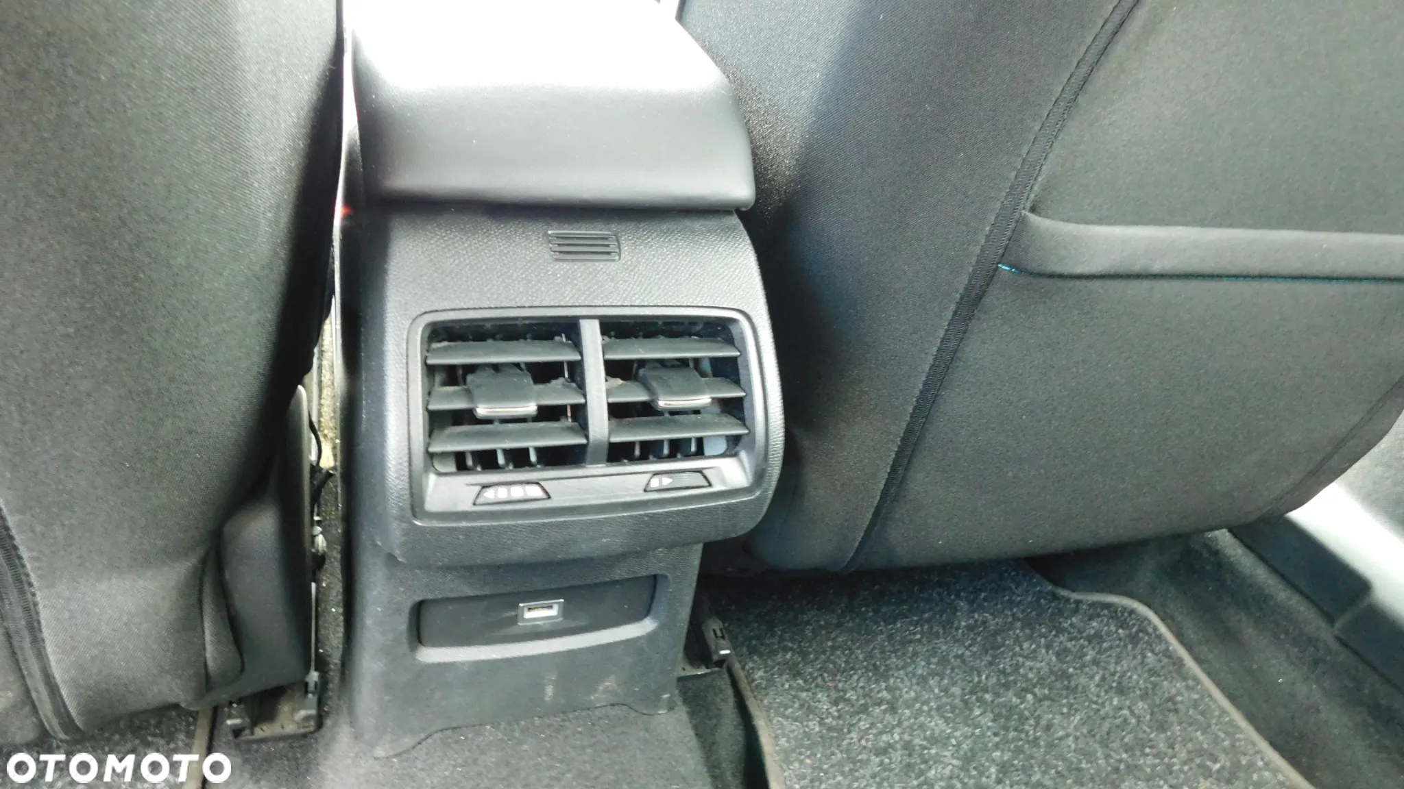 Citroën C4 1.2 PureTech Shine S&S - 22