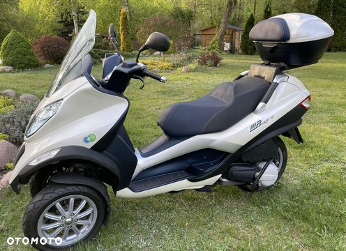 Piaggio MP-3 - 7