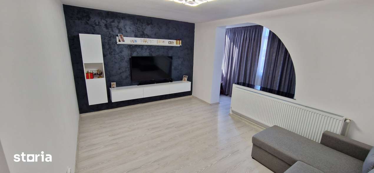 Apartament 2 camere, decomandat, 56 mp, zona Centrala Bals — fotografia 1