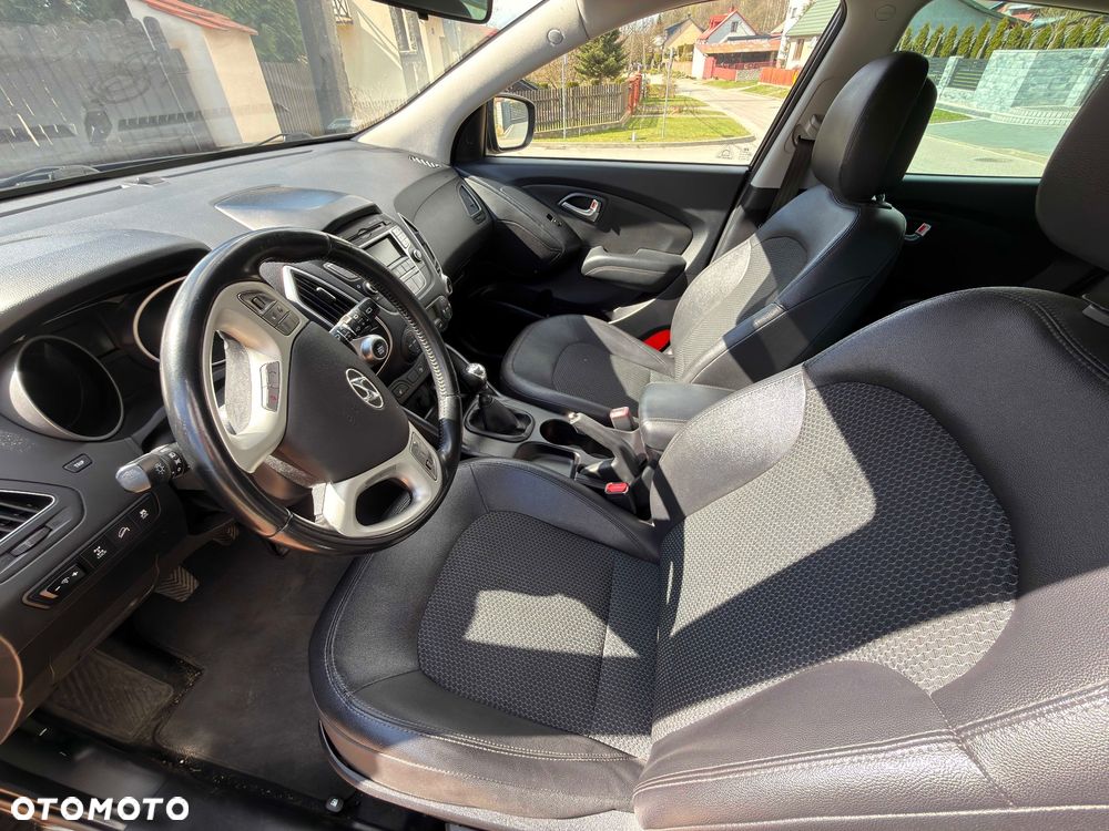 Hyundai Tucson ver-2-0-crdi-4wd-gls - 10