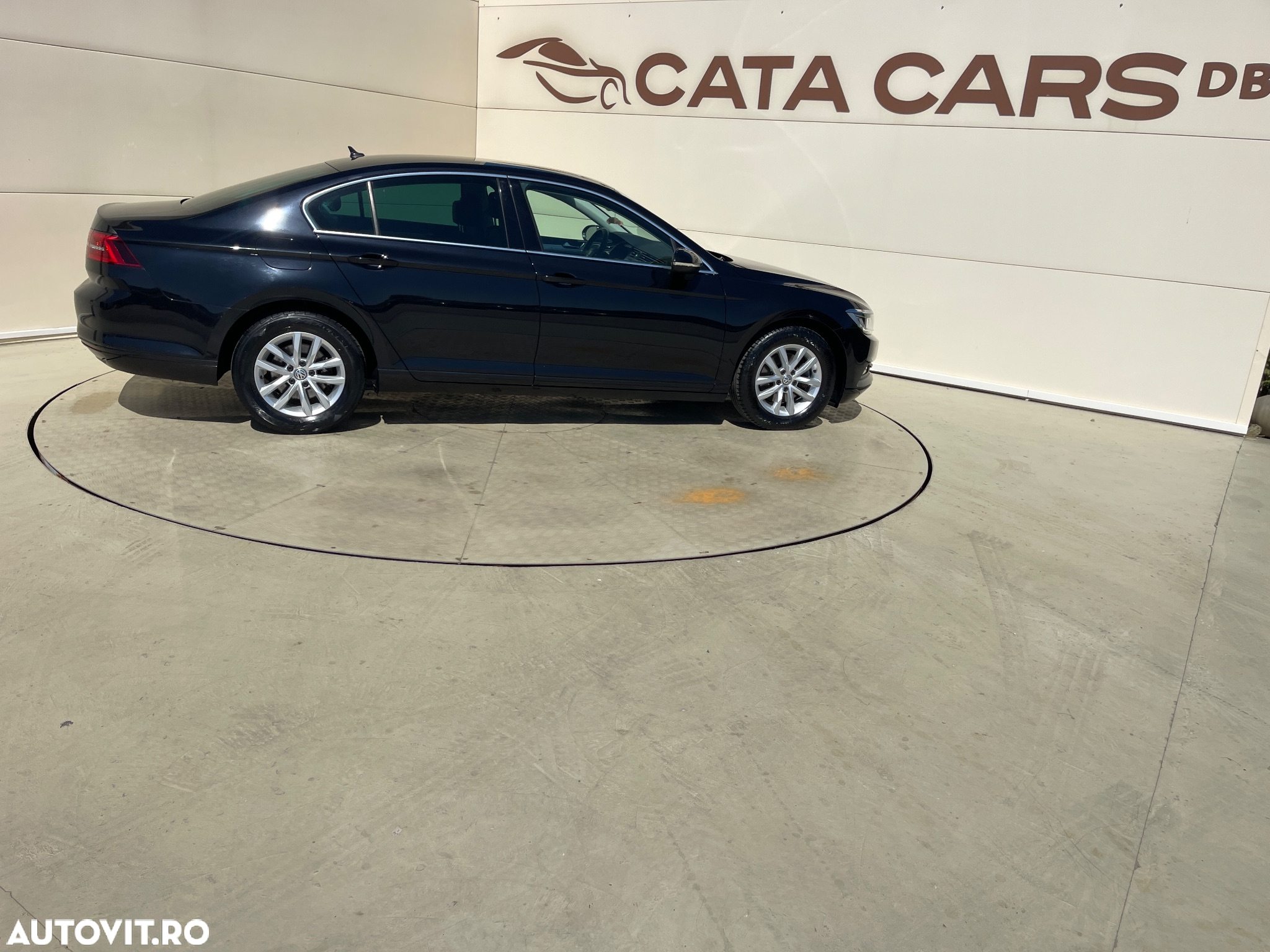 Volkswagen Passat - 17