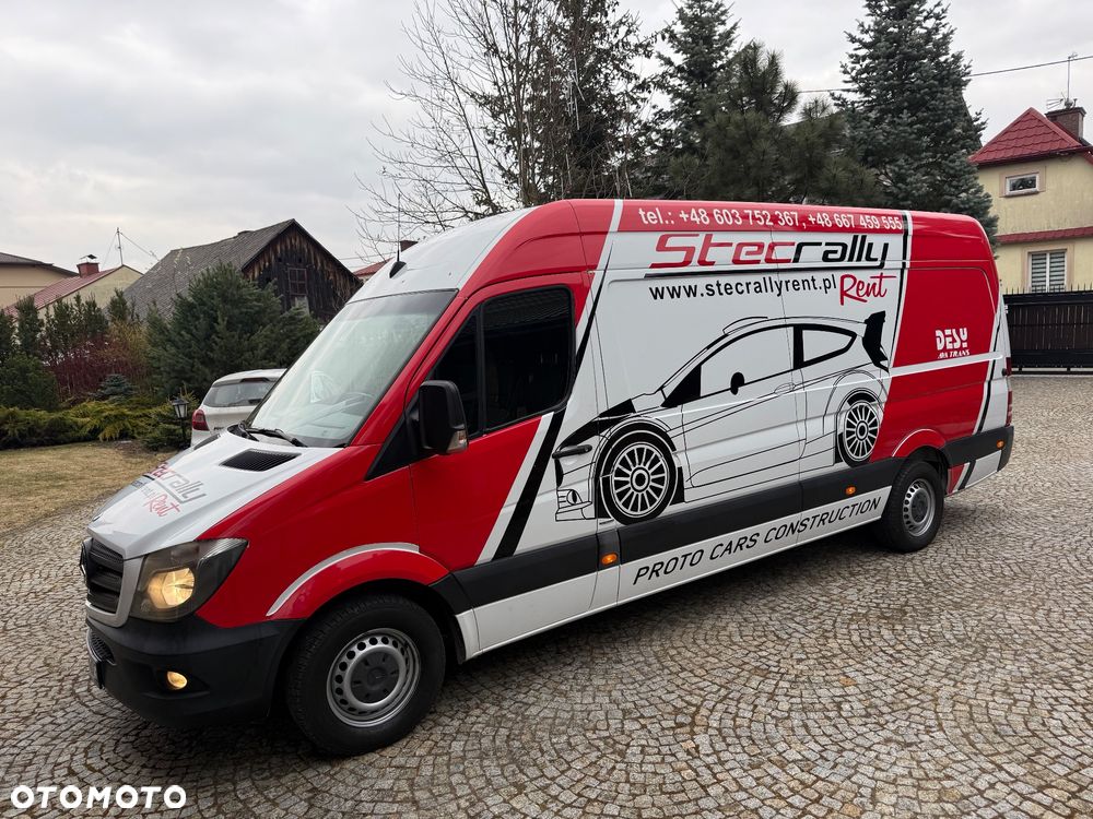 Mercedes-Benz Sprinter 319 - 11