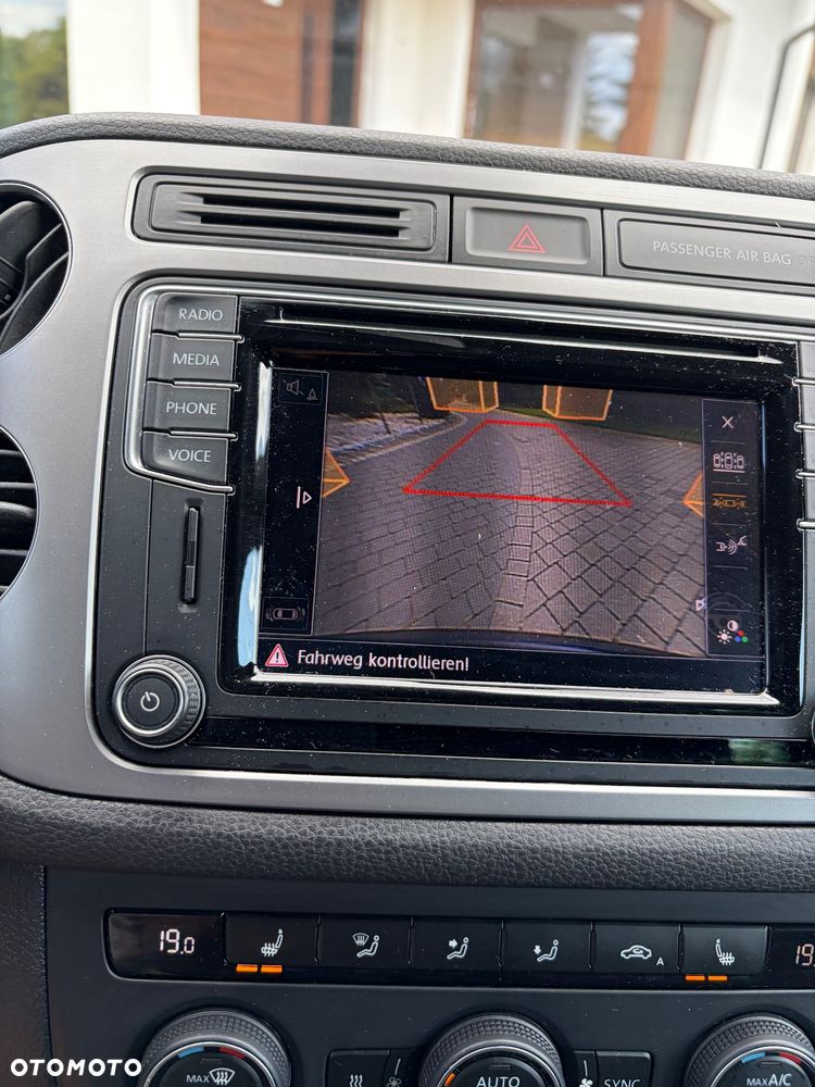 Volkswagen Tiguan 2.0 TDI SCR 4MOTION BlueMotion Technology DSG Lounge Track & Style - 36