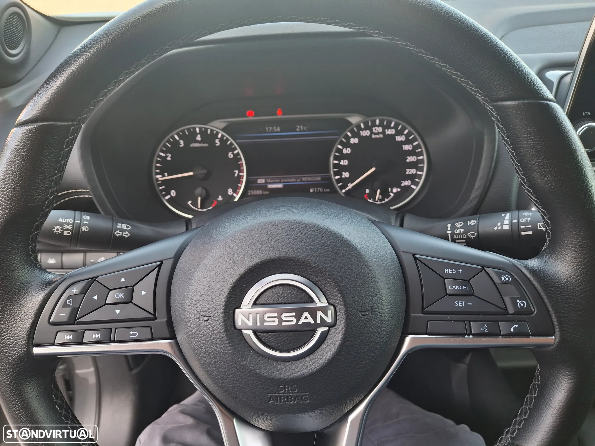 Nissan Juke 1.0 DIG-T N-Connecta NAV. - 16
