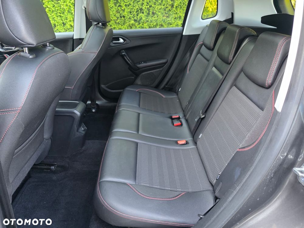 Peugeot 2008 PureTech 110 Stop&Start GT-Line Edition - 11