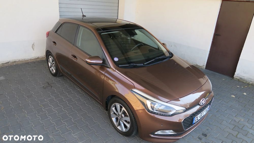 Hyundai i20 blue 1.2 YES Gold - 4