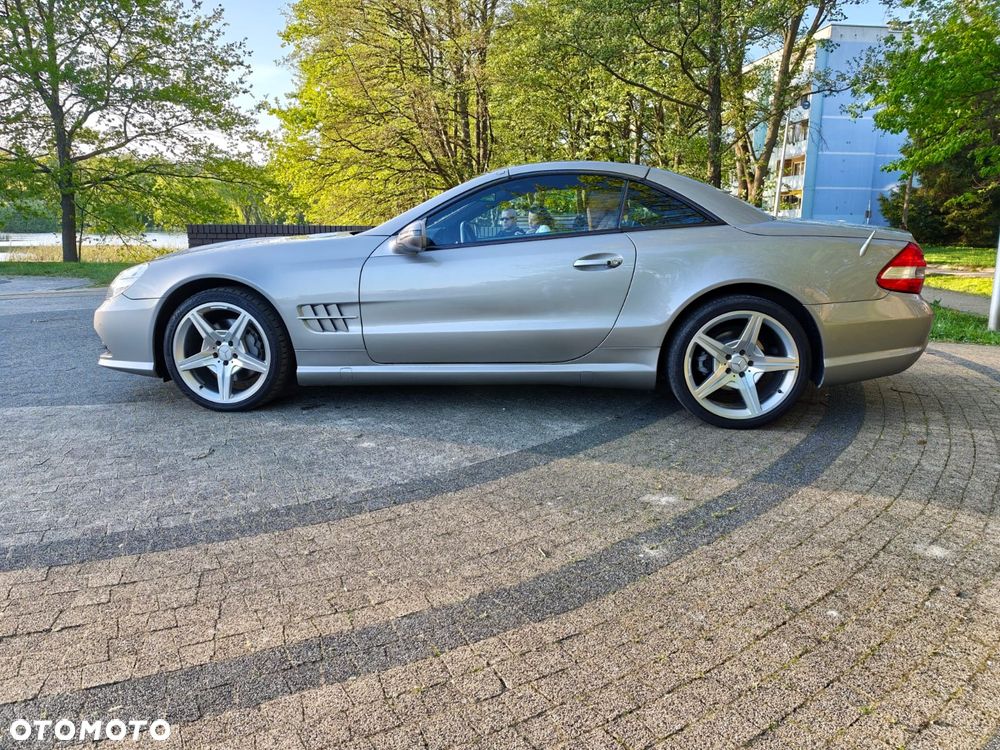 Mercedes-Benz SL 350 7G-TRONIC - 32