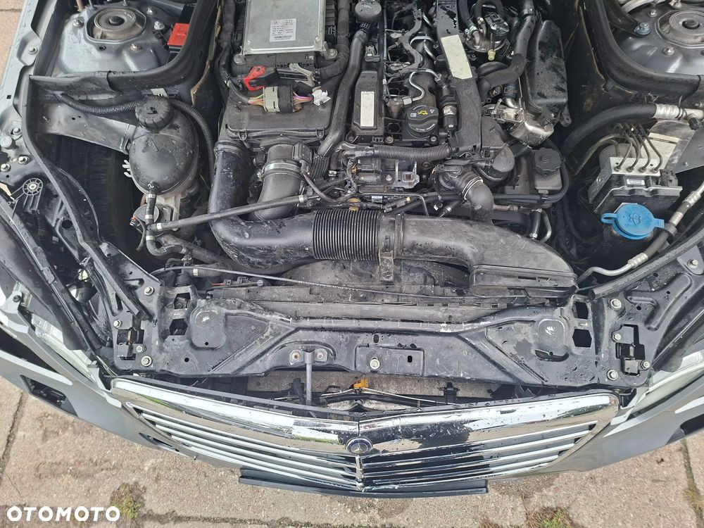 Mercedes-Benz Klasa E 220 CDI BlueEff Avantgarde - 9