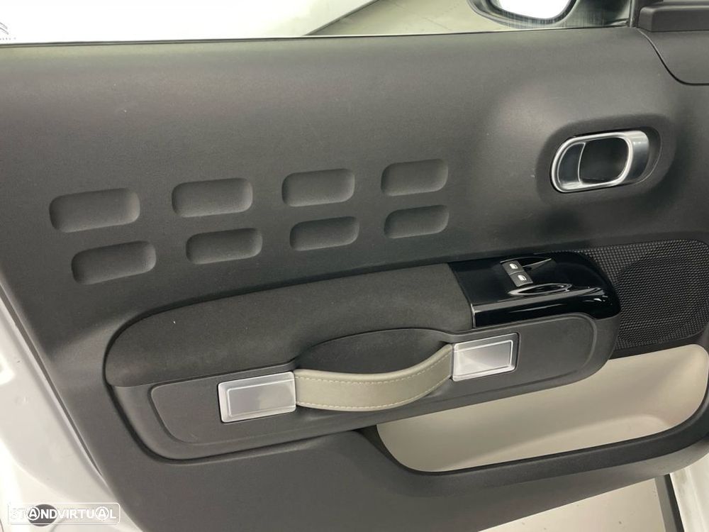 Citroën C3 1.2 PureTech C-Series - 16