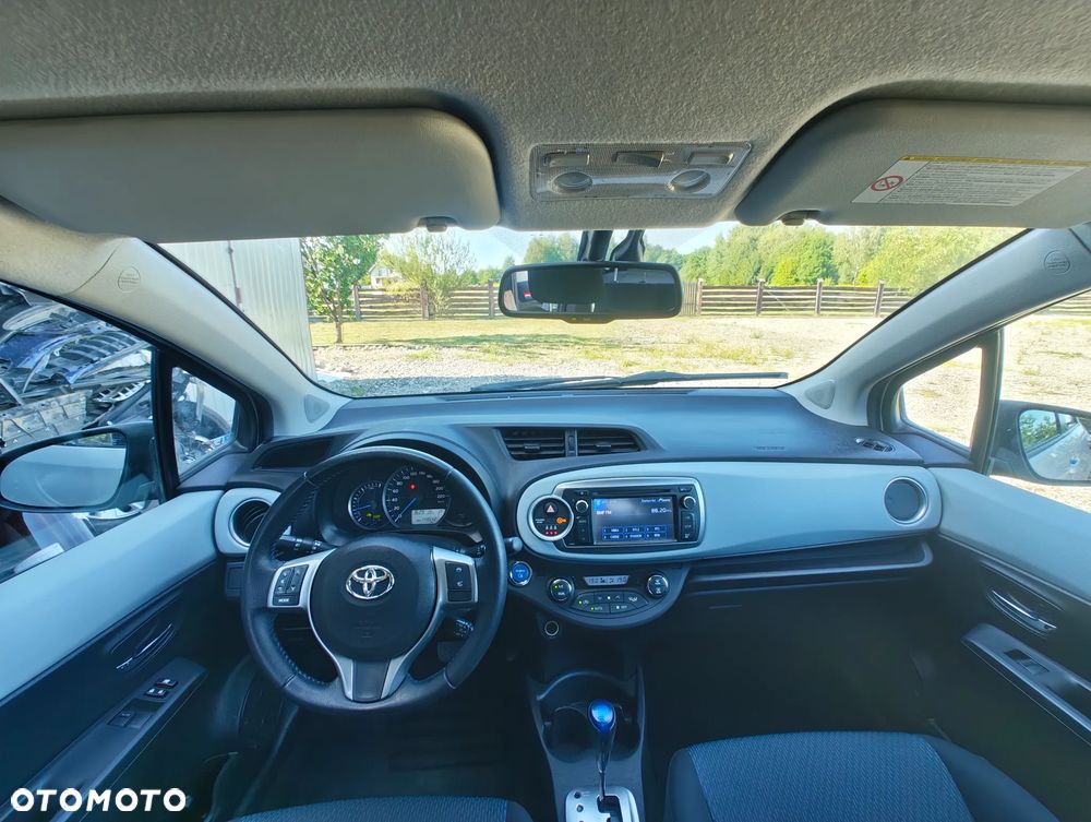 Toyota Yaris 1.5 VVT-i - 10