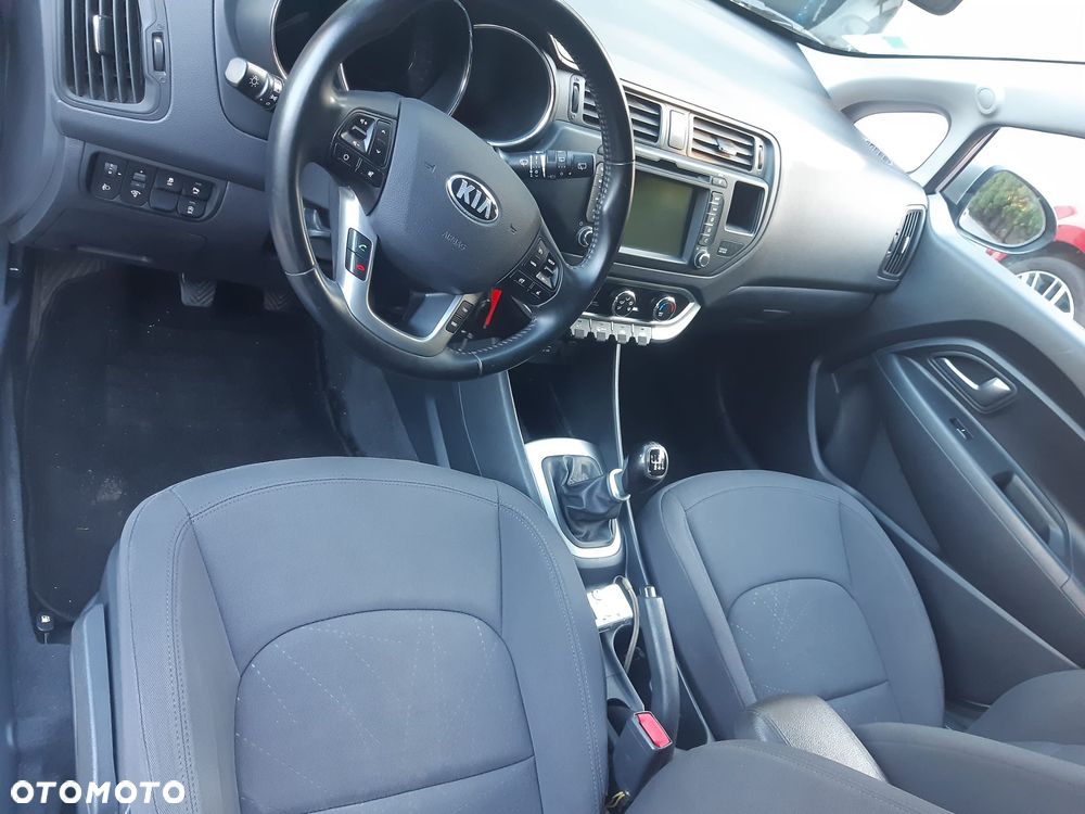 Kia Rio 1.1 CRDI Dream Team Edition - 16