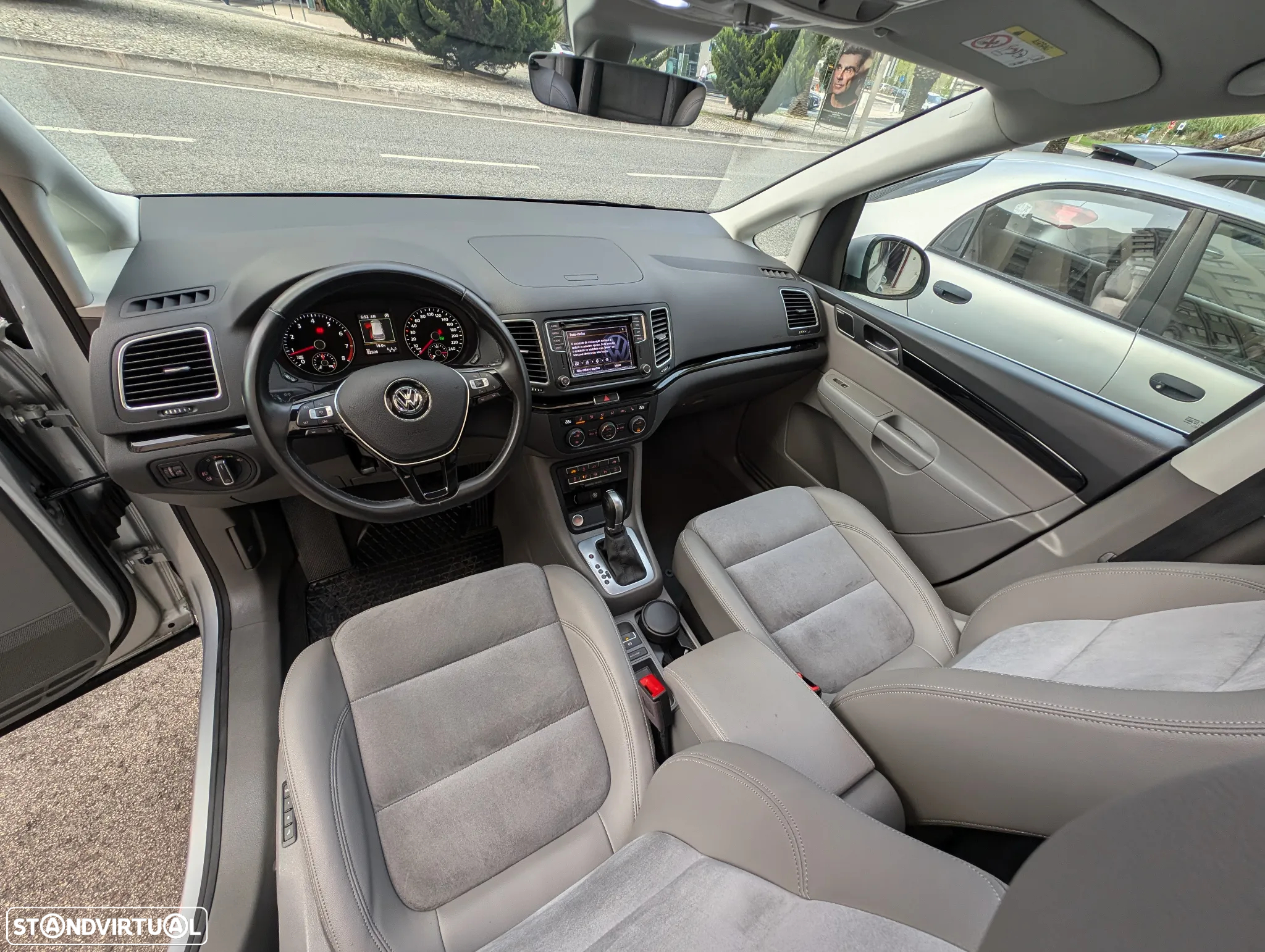VW Sharan 1.4 TSI Highline DSG - 16