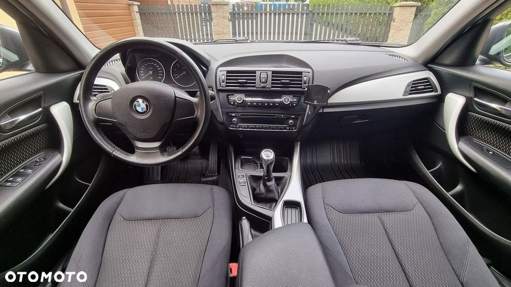 BMW Seria 1 - 12