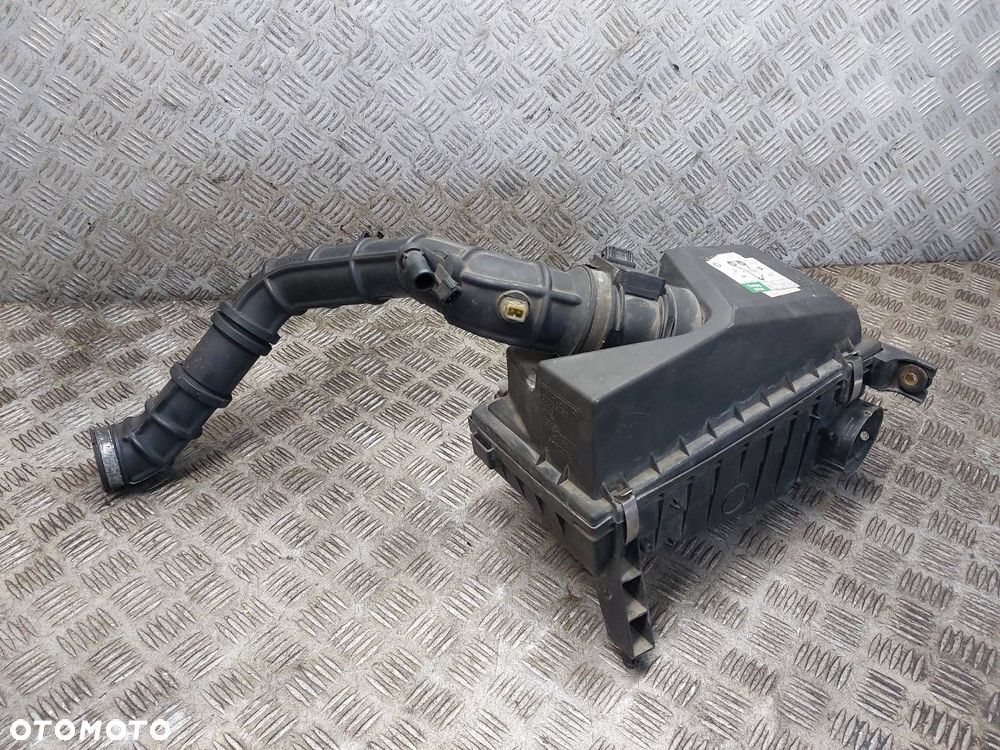 OBUDOWA FILTRA PRZEPŁYWOMIERZ DOLOT VOLVO S40 V40 I 1.9 DI 30866252 - 1