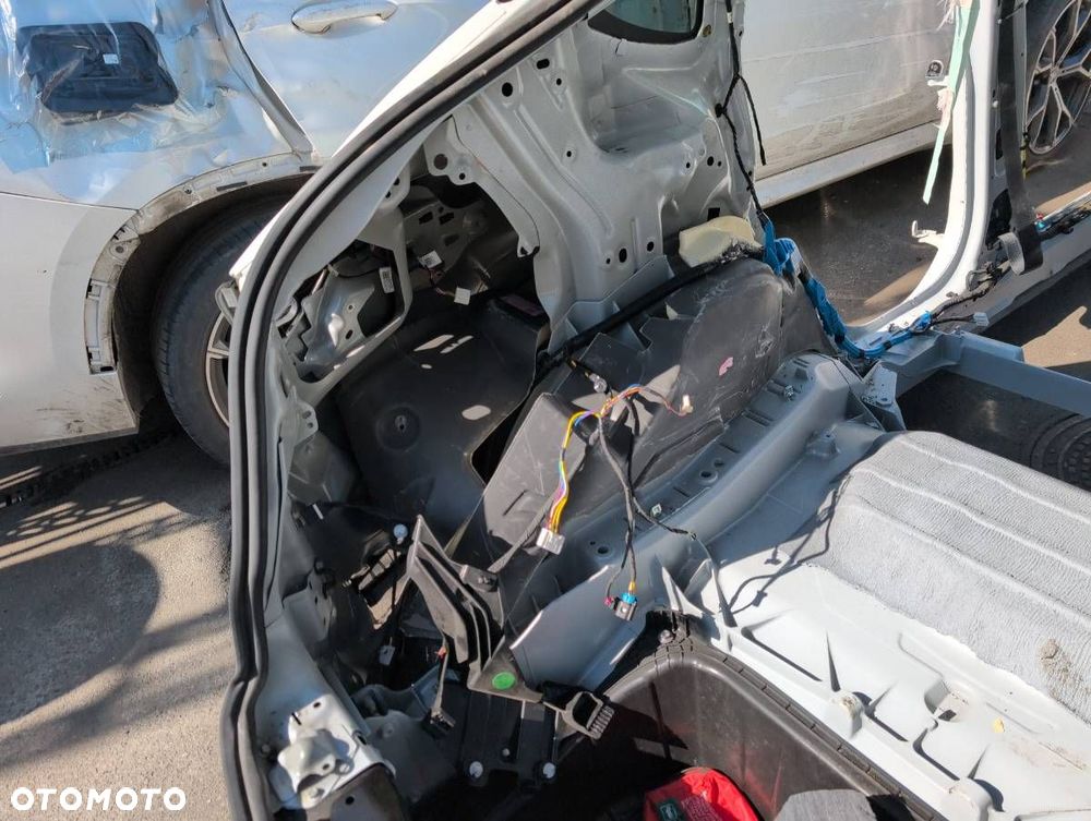 KAROSERIA ĆWIARTKA BŁOTNIK PRÓG DACH PODŁUŻNICA TESLA MODEL Y (5YJY) 2019 - 2022 EV 235 kW [320 - 10