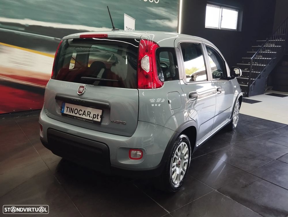 Fiat Panda 1.0 Hybrid City Cross — fotografia 4