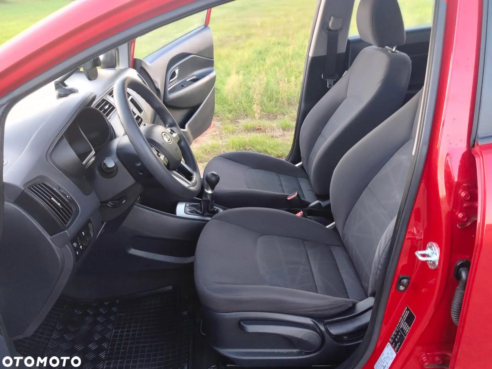 Kia Rio 1.2 Attract - 13