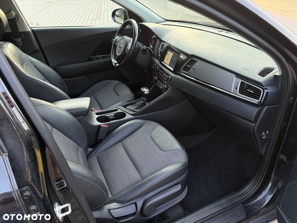 Kia Niro 1.6 GDI Hybrid L Business Line - 16