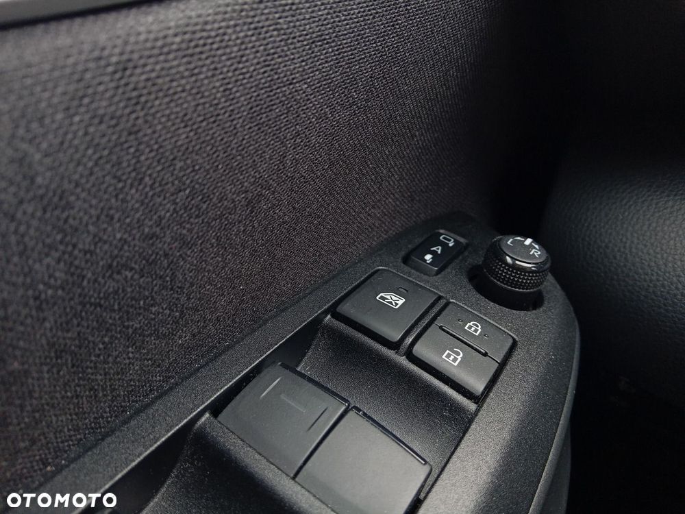 Toyota Yaris Cross - 18