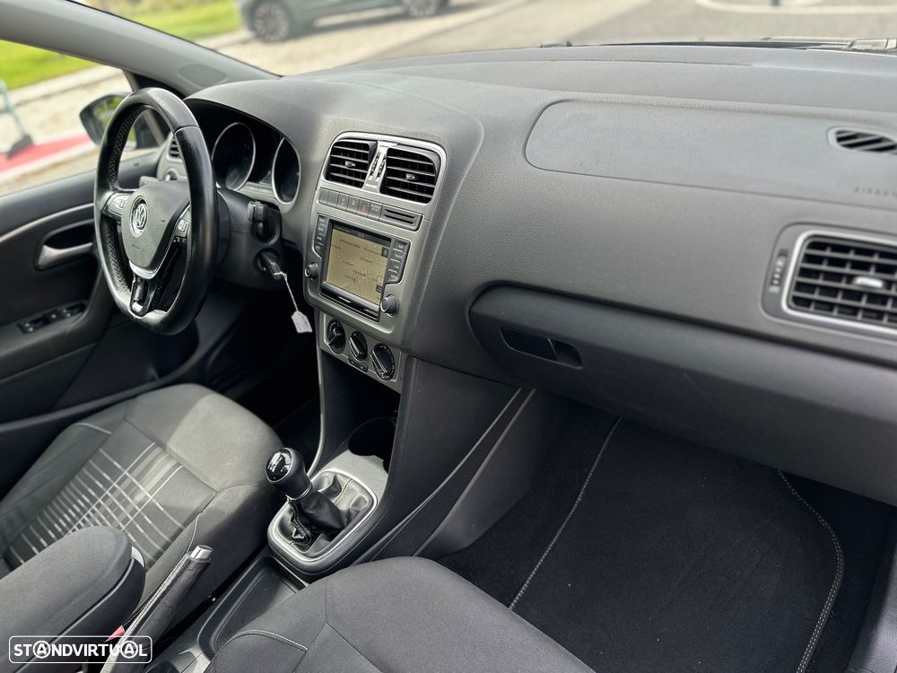 VW Polo 1.0 Trendline - 29