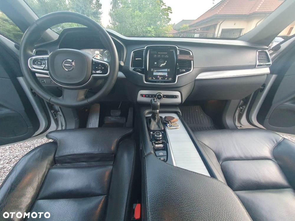 Volvo XC 90 D5 SCR AWD Inscription 7os - 28