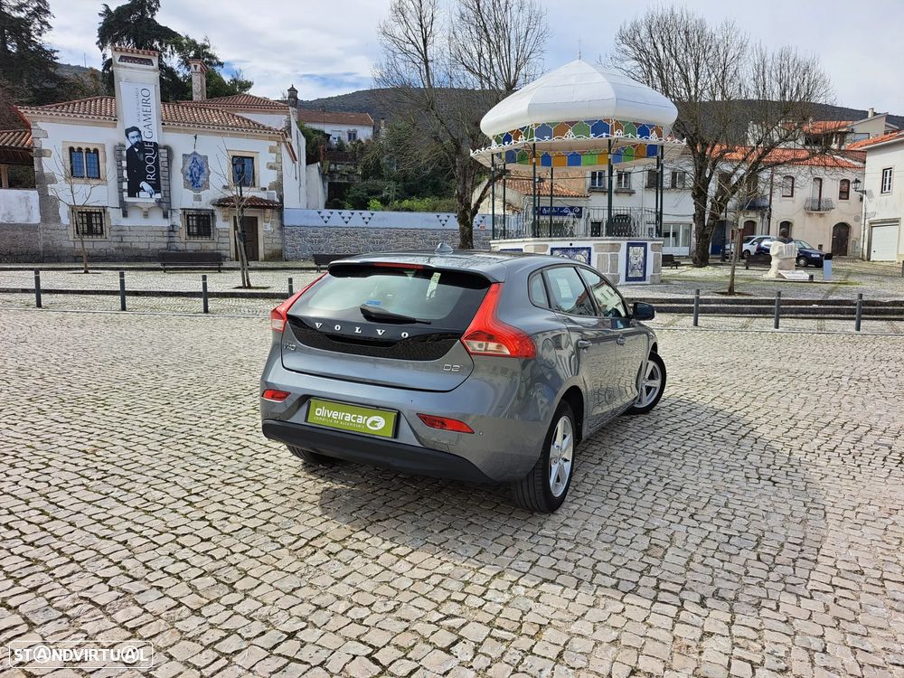 Volvo V40 D2 Kinetic - 29
