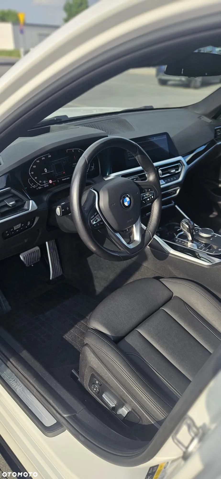 BMW Seria 3 330i xDrive Sport Line - 36