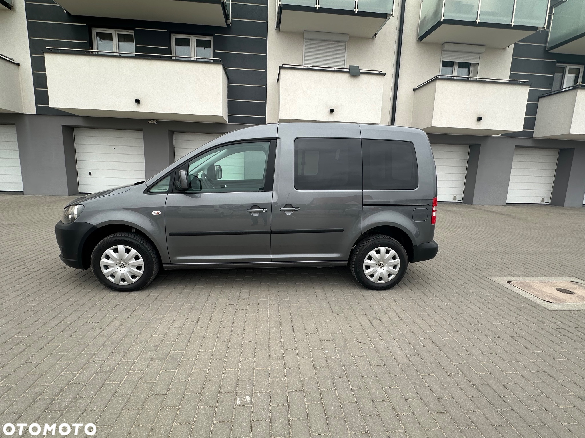 Volkswagen Caddy 1.6 TDI Comfortline - 10