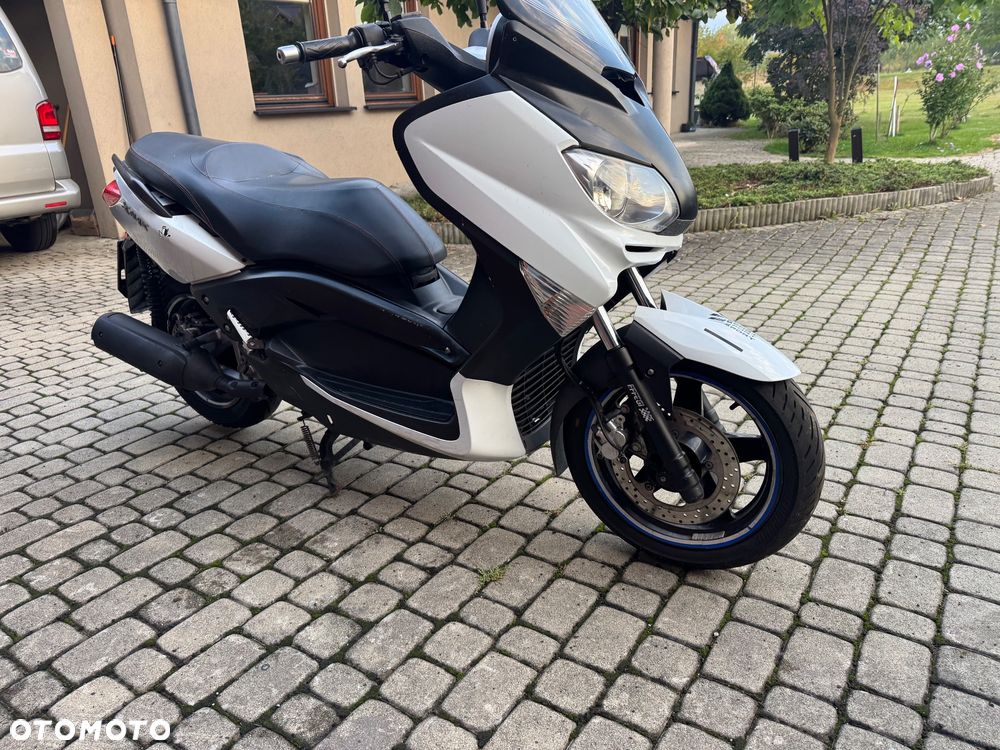 Yamaha X-max - 1