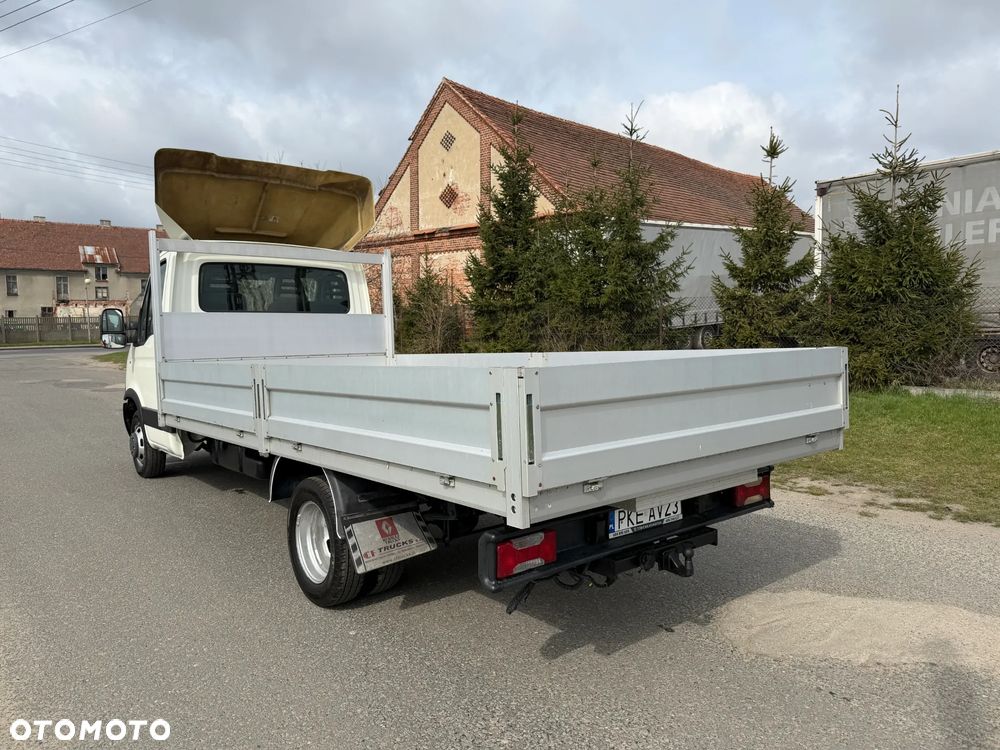 Iveco 35C15 * 3.0 / 150KM * Skrzyniowy * Rozstaw osi: 4.1m * Koła bliźniacze * Rama do zabudowy * - 12
