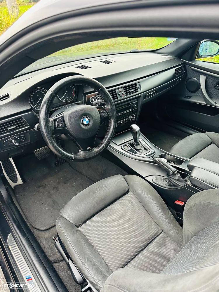 BMW 320 d Coupe Auto - 10