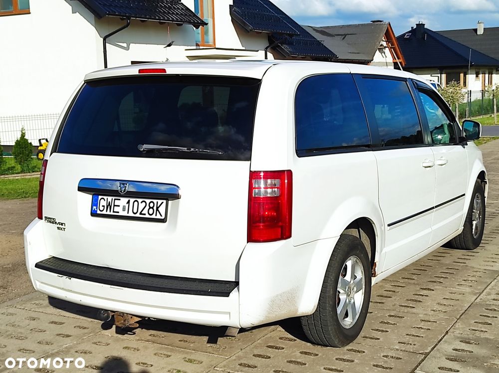 Dodge Grand Caravan - 5