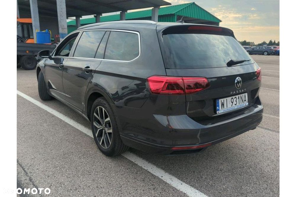 Volkswagen Passat Variant 2.0 TDI SCR Business DSG - 4