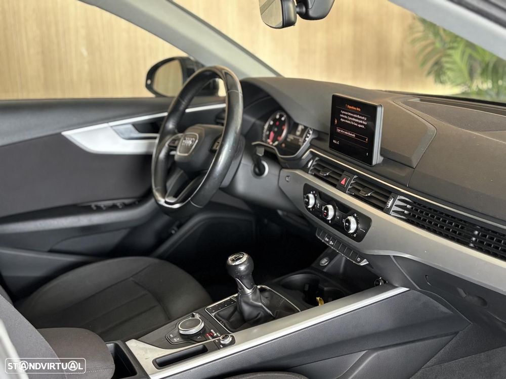 Audi A4 2.0 TDI Business Line - 3