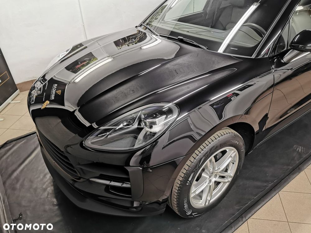 Porsche Macan - 4