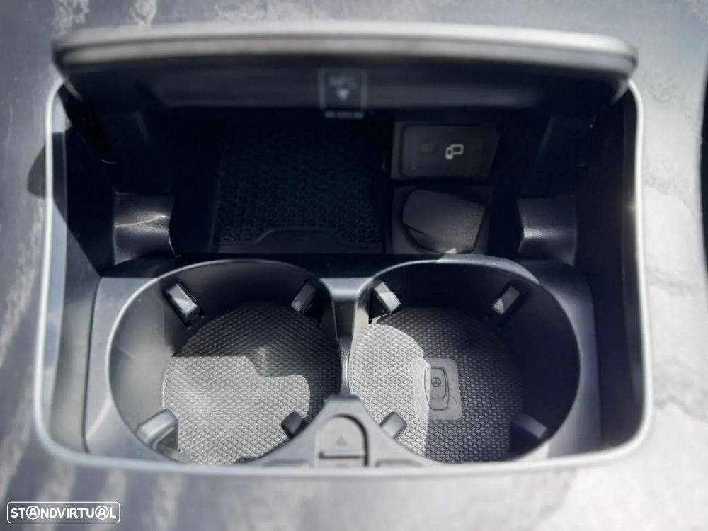 Mercedes-Benz E 220 d AMG Line - 21