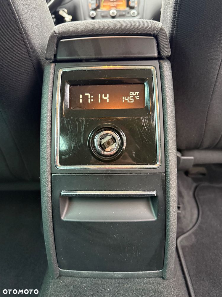Skoda Superb 1.4 TSI Elegance - 35