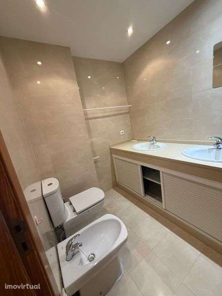 Arrendo T3 na Portela proximo ao parque das nacoes - Grande imagem: 3/8