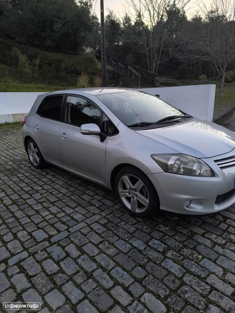 Toyota Auris 1.4 D-4D Exclusive+P.Sport - 5