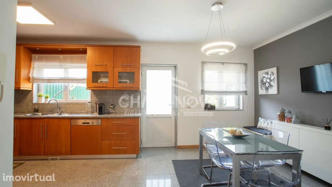 Moradia T4+1 com jardim e possibilidade de piscina | Miramar - Grande imagem: 4/42