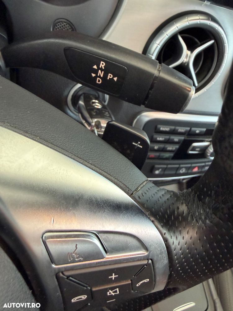 Mercedes-Benz CLA Shooting Brake 220 d 7G-DCT AMG Line - 19