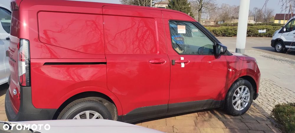Ford Transit Courier - 2