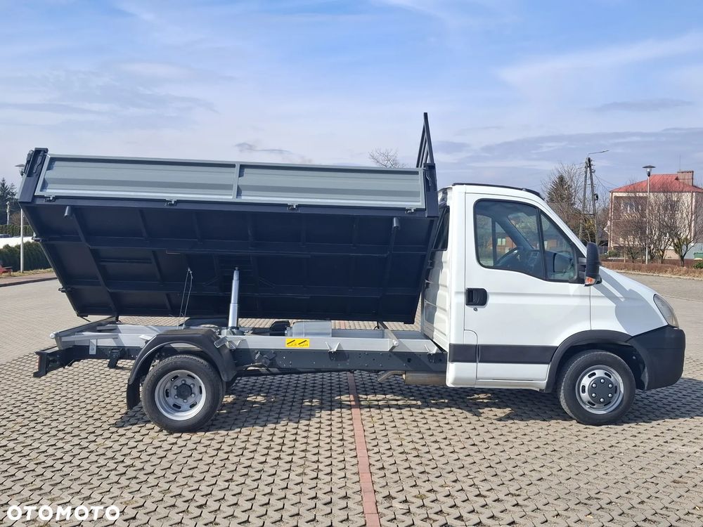 Iveco Daily 35c15 3.0 HPI 150KM Salon PL - 32