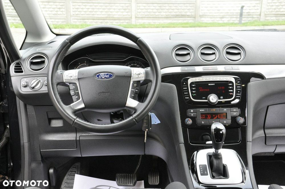 Ford S-Max 2.0 TDCi DPF Titanium - 37