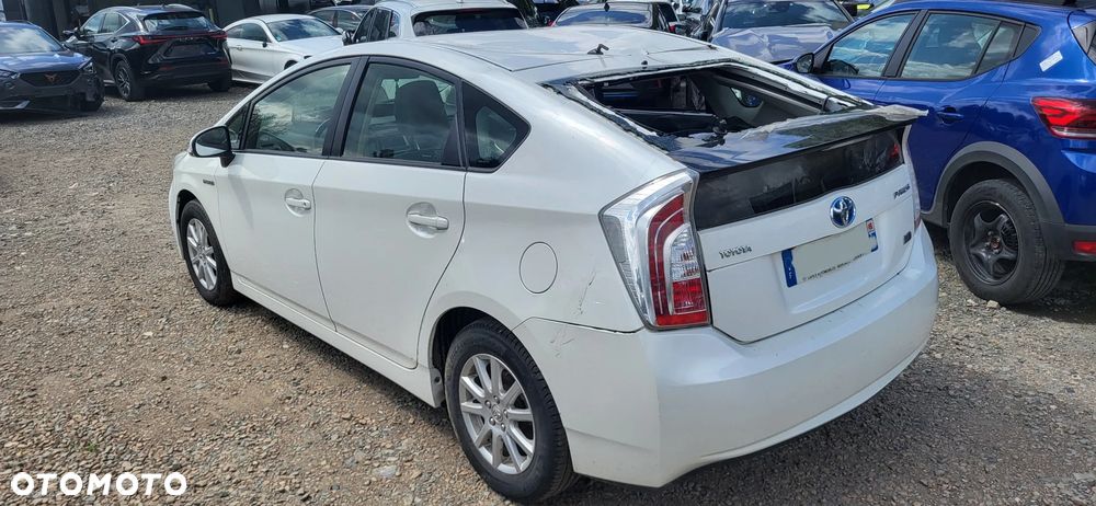 Toyota Prius (Hybrid) Executive - 5
