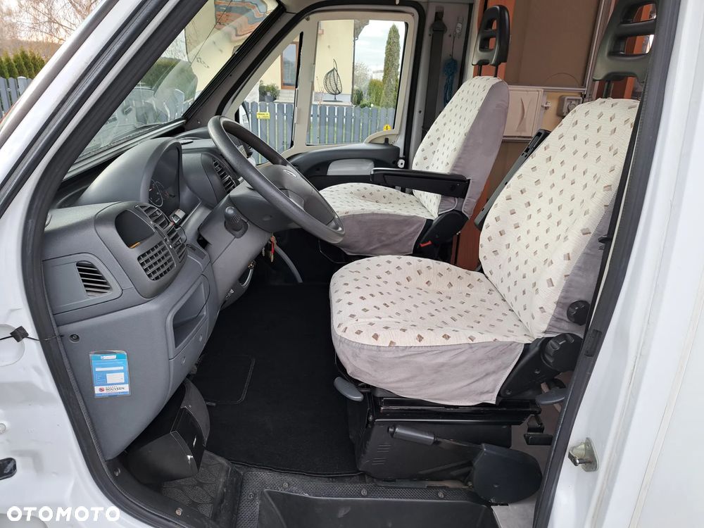 KNAUS SUN TRAVELLER 658LG - 12