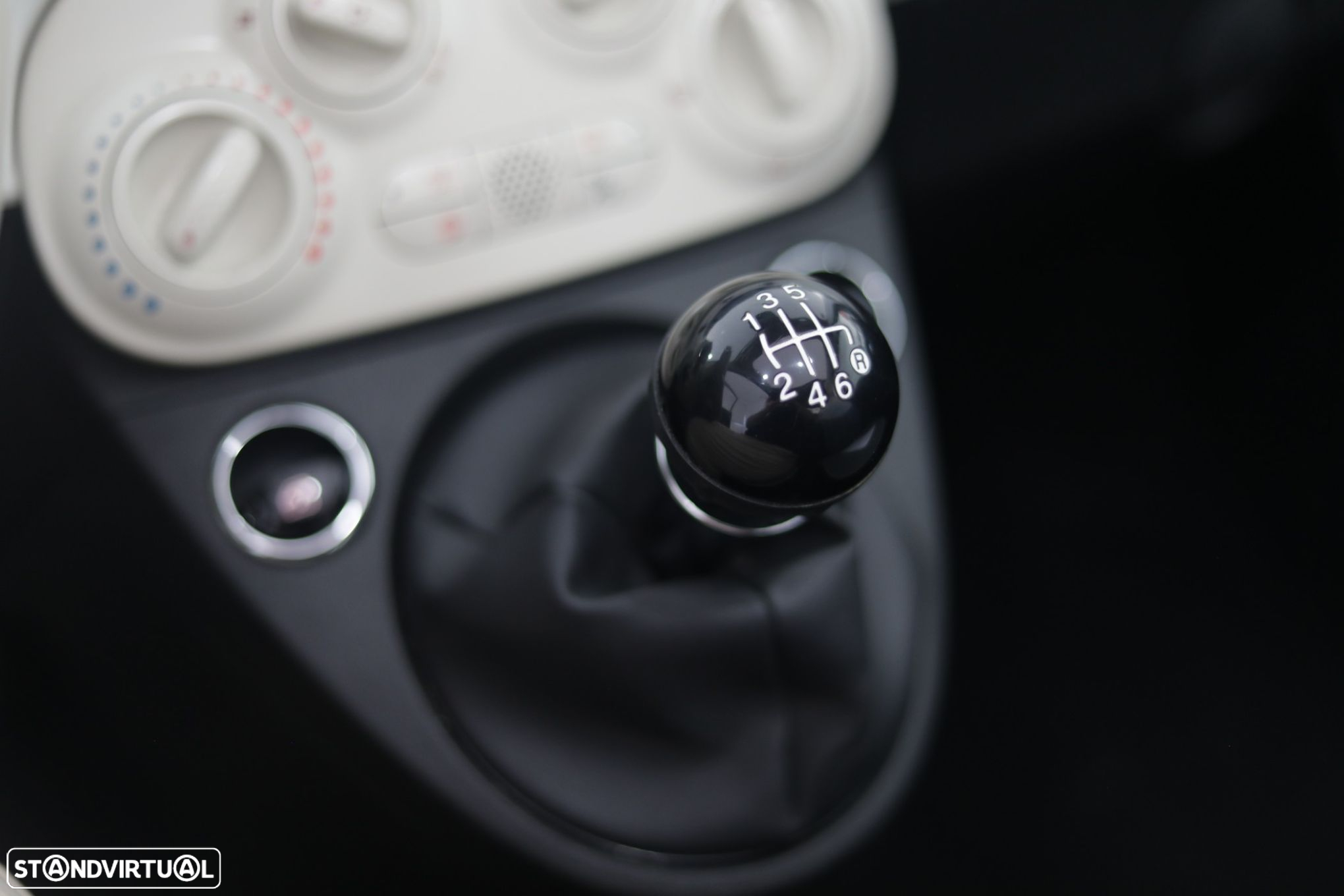 Fiat 500C 1.0 Hybrid Lounge - 13