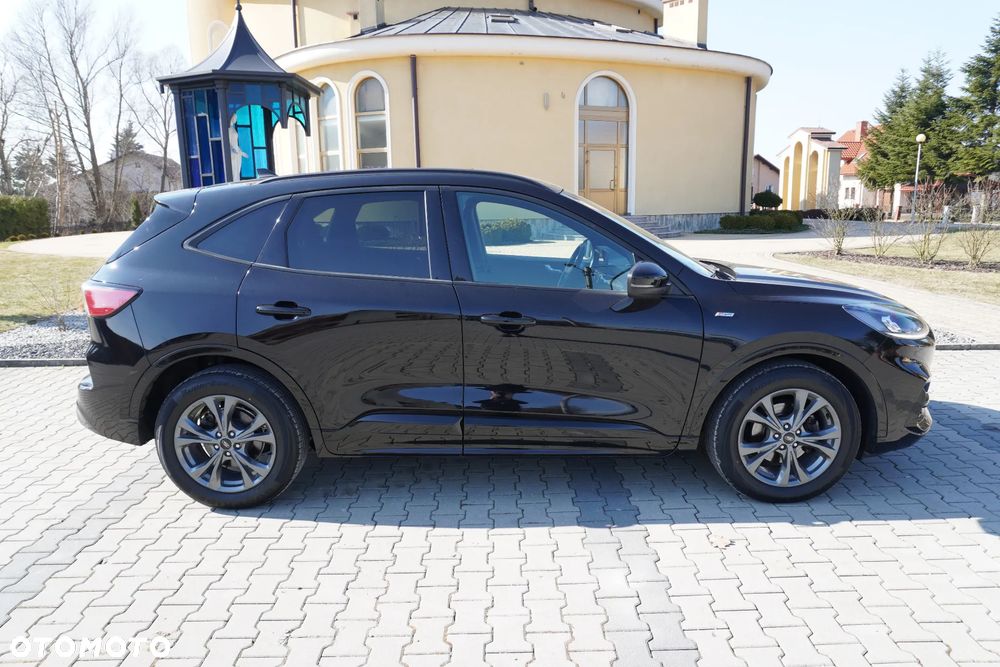 Ford Kuga 1.5 EcoBoost ST-LINE - 4